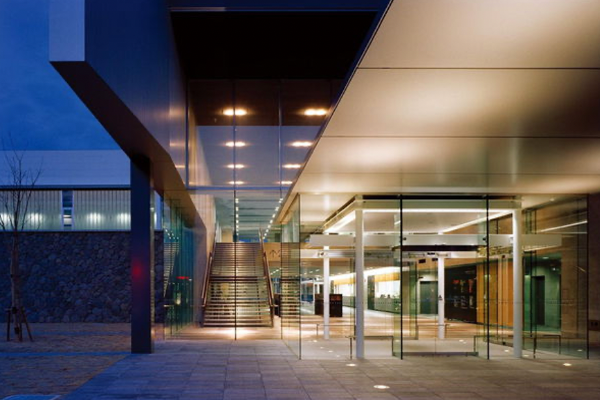 山梨県総合交通センター 